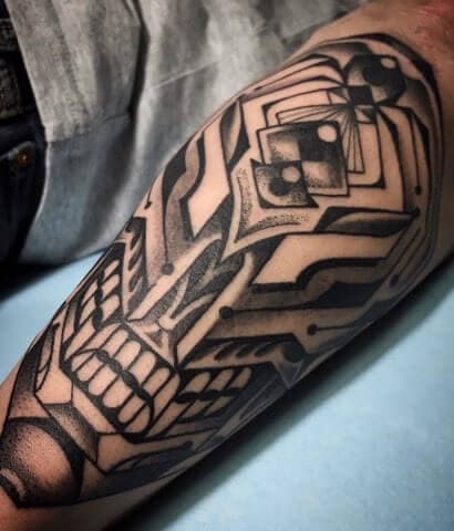 tatouage géométrique strasbourg, tatouage graphique strasbourg, tatouage dotwork strasbourg